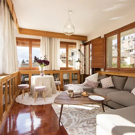 Chezmoihomes Alhambra Penthouse *