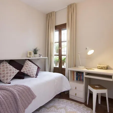 Chezmoihomes Alhambra Penthouse *